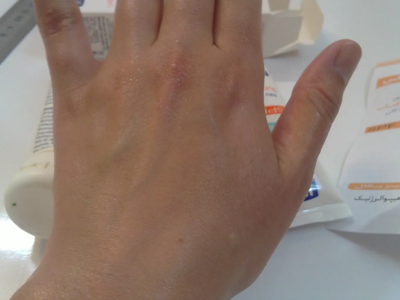 لوسیون ضد آفتاب کودک ایروکس سری Physical مدل Face And Body حجم ۶۰ میلی لیتر