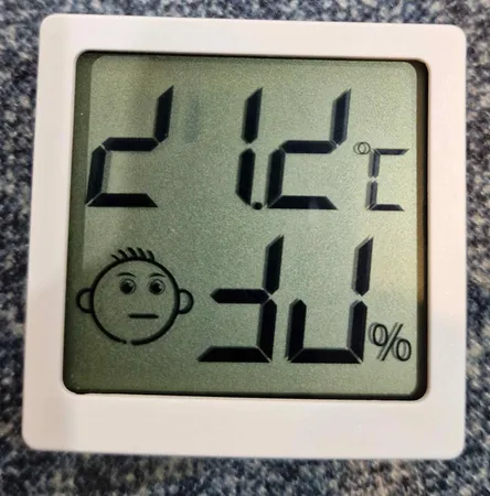 دما سنج و رطوبت سنج مدل Emoji