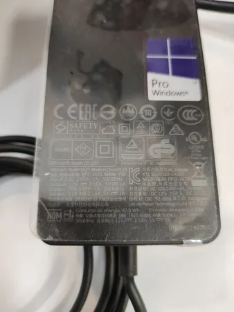 شارژر 65 وات کد 2265 مناسب برای تبلت مایکروسافت Surface Pro 3/4/5/6/7/Surface Book