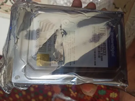 هارددیسک اینترنال وسترن دیجیتال مدل Blue WD10EZEX ظرفیت 1 ترابایت