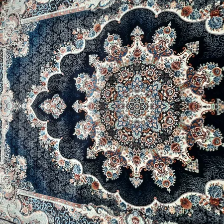 فرش ماشینی زمرد مشهد کد 2SOR38 زمینه سورمه ای