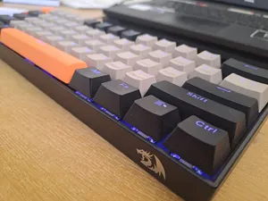 تجریه خرید کیبورد گیمینگ ردراگون مدل Dragonic Elite K530 Pro، سوییچ مکانیکال قرمز، Tenkeyless، نورپردازی RGB