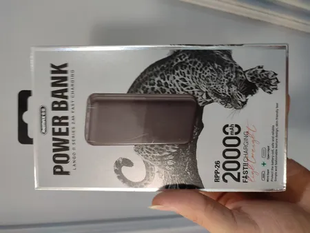 پاوربانک 12 وات ریمکس مدل RPP-26 ظرفیت 20000 میلی آمپر ساعت