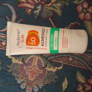 تجریه خرید کرم ضدآفتاب آردن مدل  ACNESOL، حجم 50 میلی‌لیتر