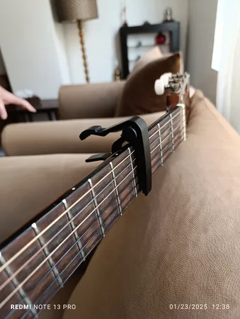 کاپو گیتار مدل BDJ-007