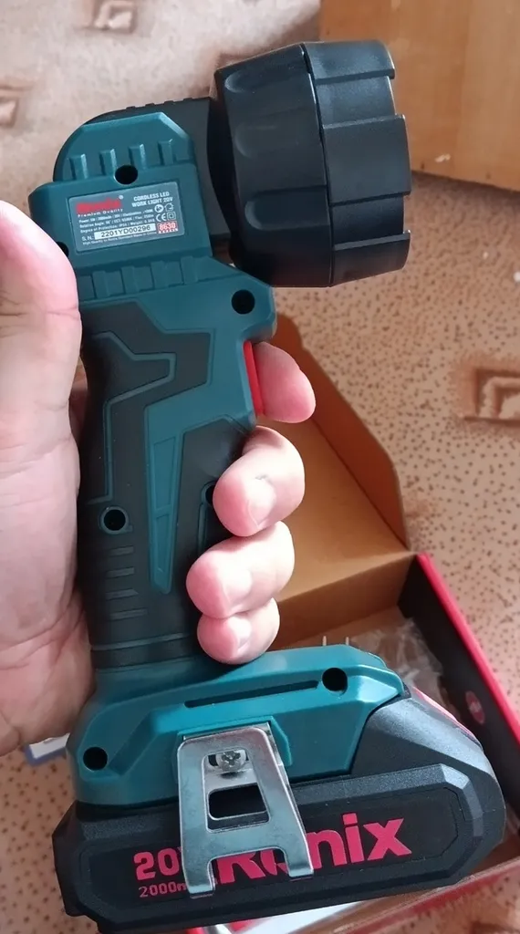 چراغ کار شارژی رونیکس مدل 8630