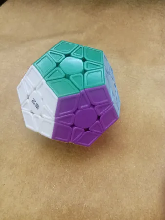 بازی فکری روبیک مدل مگامینکس