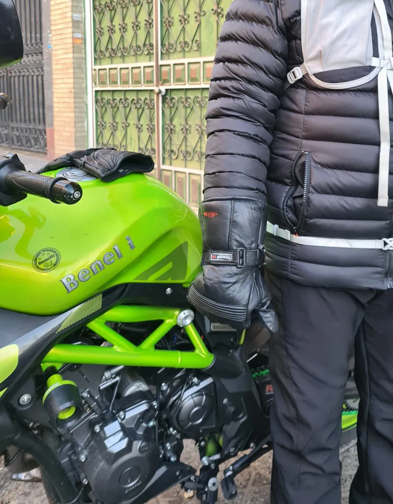 دستکش موتورسواری تری ام مدل M300