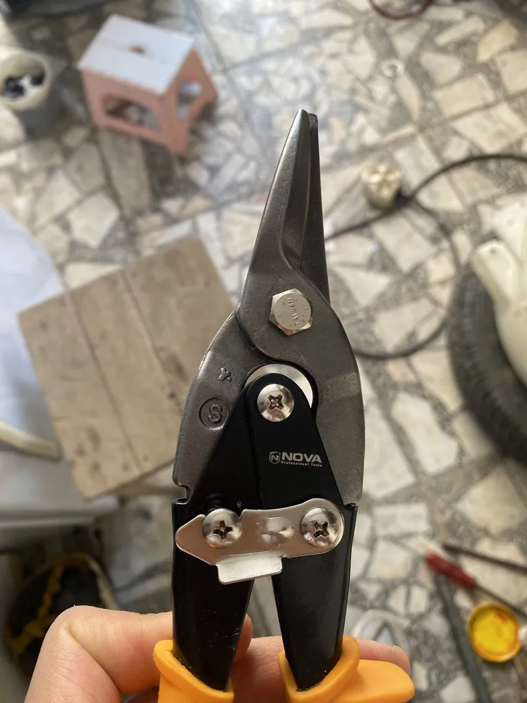 قیچی ورق بر نووا مدل 2305