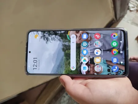 گوشی موبایل شیائومی مدل Poco X4 Pro 5G 2201116PG دو سیم کارت ظرفیت 256 گیگابایت و رم 8 گیگابایت