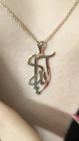 آویز گردنبند طلا 18 عیار زنانه کرابو طرح آیدا مدل Kr3809