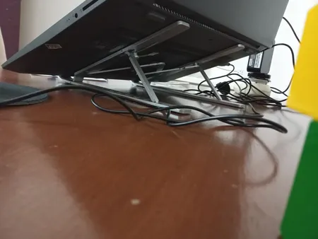 پایه نگهدارنده لپ تاپ مدل WLB001