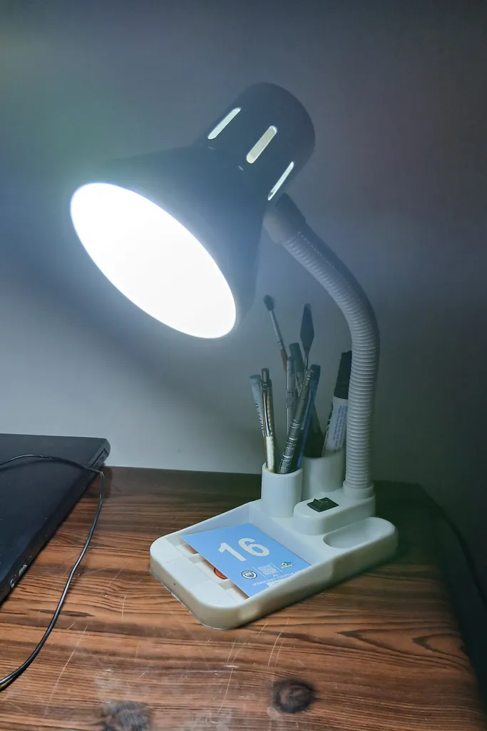 چراغ مطالعه بوستانچی مدل DL-105