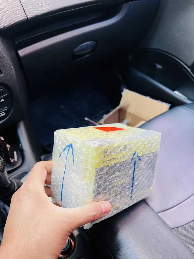 باتری موتورسیکلت کازوکی مدل 12 ولت 9 آمپر 12v9a