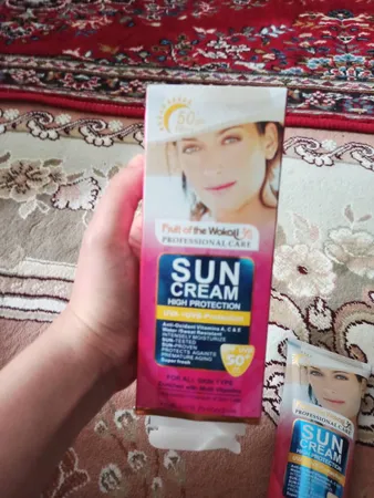 لوسیون ضدآفتاب ووکالی مدل spf50 حجم 130 میلی لیتر