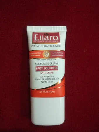 کرم ضد آفتاب و ضد لک بدون رنگ الارو SPF50 مدل Spot Solution محافظ UVA ،UVB، مناسب انواع پوست تحت لیسانس حجم 40 میلی‌لیتر