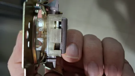 کلید تک پل پارت تبدیل الکتریک مدل Azin