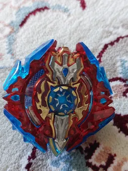 اسباب بازی مدل فرفره های انفجاری beyblade کد 92