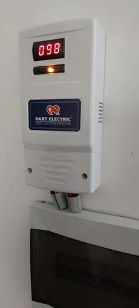 محافظ نوسان برق پارت الکتریک کد 0690