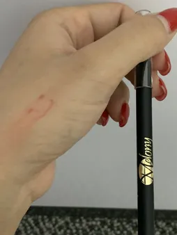 مداد لب ملونی شماره 527