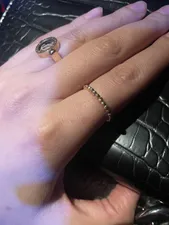 تجریه خرید انگشتر طلا 18 عیار زنانه ماوی گالری مدل البرناردو تک لاین