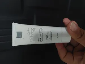 تجریه خرید کرم ضد لک الیوکس مدل Olive Oil حجم 40 میلی لیتر