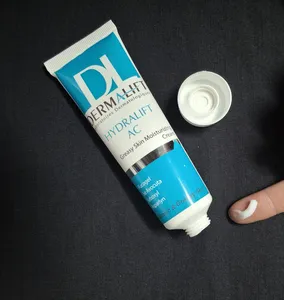 تجریه خرید کرم مرطوب‌کننده درمالیفت مدل Hydralift AC Cream مناسب پوست‌های چرب حجم 50 میلی‌لیتر