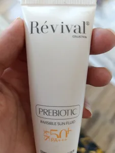 تجریه خرید فلوئید ضد آفتاب بدون رنگ کلکسیون رویوال spf 50 مدل PREBIOTIC مناسب پوست های چرب و مختلط حجم 50 میلی لیتر