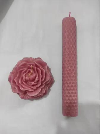 شمع مدل قلمی موم عسل و گل بسته 4 عددی