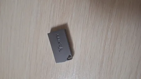 فلش مموری وریتی مدل V818 ظرفیت 64 گیگابایت