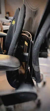 پشتی طبی زیفن مدل Back