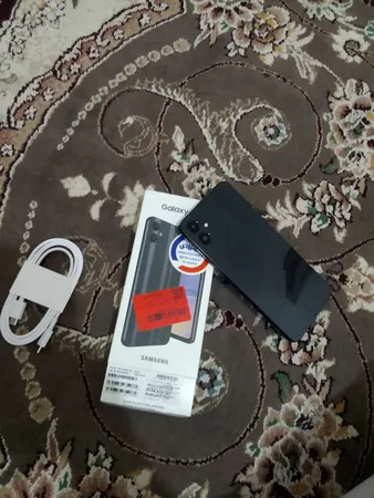 گوشی موبایل سامسونگ مدل Galaxy A05 دو سیم کارت ظرفیت 64 گیگابایت و رم 4 گیگابایت