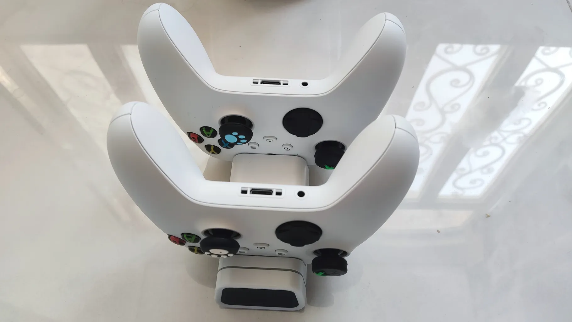 پایه شارژر دسته بازی ایکس باکس دابی مدل TYX-19006X مناسب برای Xbox Series X/S & One