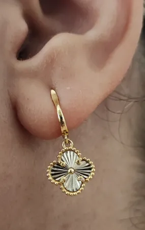 گوشواره طلا 18 عیار زنانه طلای مستجابی مدل ونکلیف کد 01