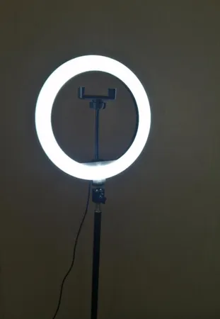 رینگ لایت مدل Zbg-29