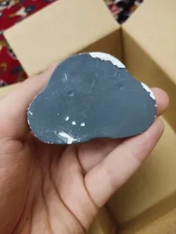 مجسمه مدل کاکاسنگی خندان