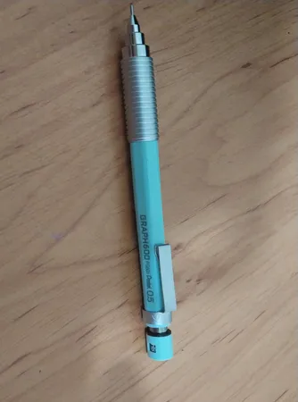 مداد نوکی پنتل 0.5 میلی متری مدل graph 600