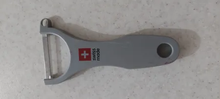 پوست کن کیساگ مدل Crossbow