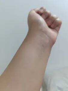 تجریه خرید پودر تثبیت کننده آرایش هانتین شماره H 01