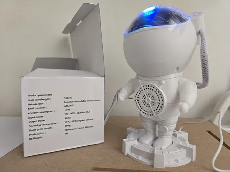 چراغ خواب مدل آدم فضایی طرح کهکشانی 55