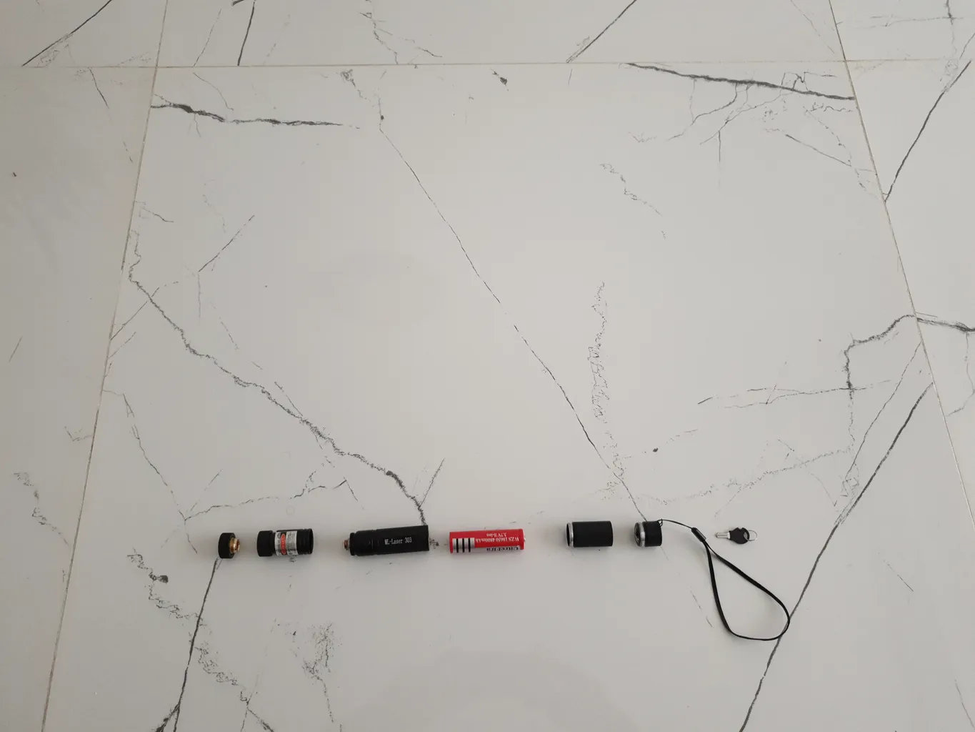 لیزر پوینتر مدل 303