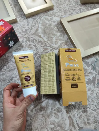 واکس کفش چرم پی واکس کد px به همراه اسفنج