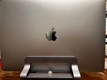 پایه نگهدارنده لپ تاپ یوگرین مدل  LP258-60643