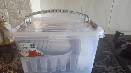 سبد پیک نیک 55 پارچه ونوس پلاستیک مدل N117