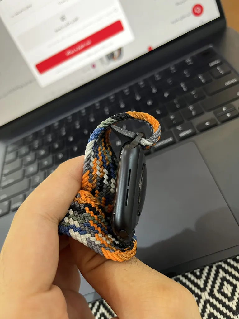 ساعت هوشمند 44 میلی متری اپل مدل SE 3 Aluminum Case با بند سیلیکونی