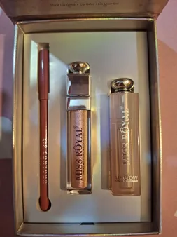 مجموعه آرایش لب میس رویال مدل 02 مجموعه 3 عددی