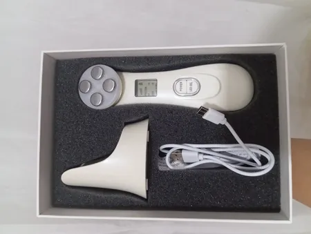 دستگاه جوانساز پوست مدل آر اف