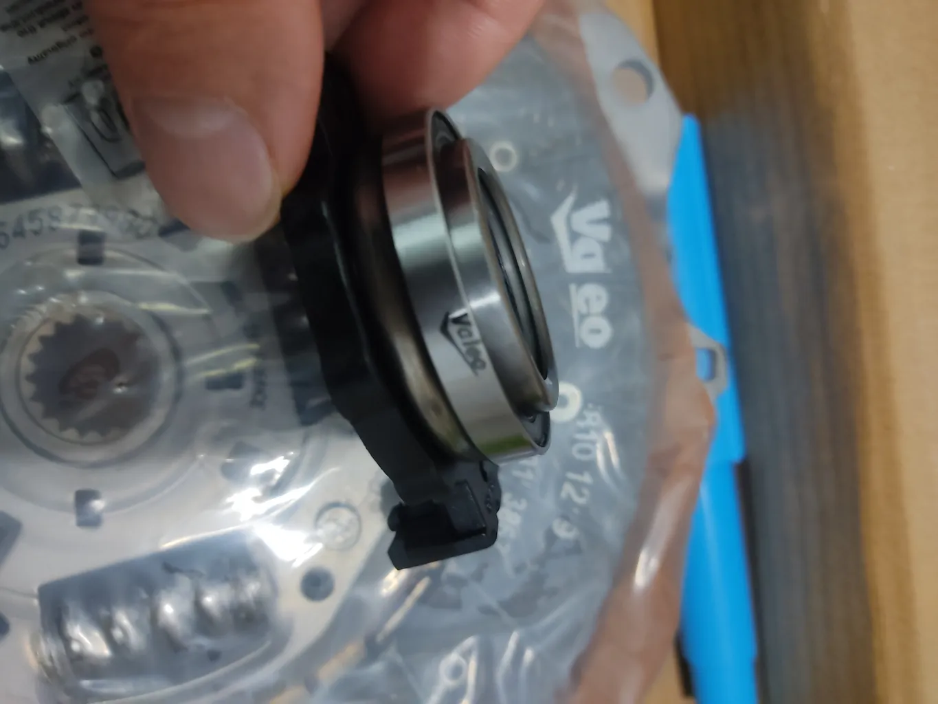 کیت کلاچ والئو مدل 826211 مناسب برای پژو 206