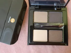 تجریه خرید پالت سایه چشم این لی مدل Tiramisu 016