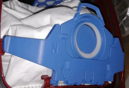 جاروبرقی 890 وات میله مدل C3 SGDF3